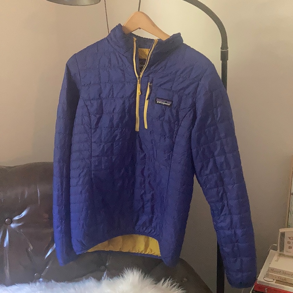 Medium Patagonia blue quarter zip nano puff